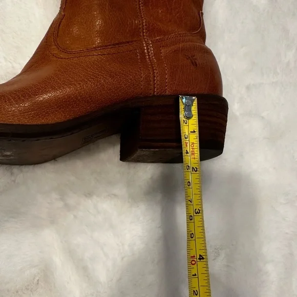 Frye Women's Tan Leather Boots - Picture 12 of 13